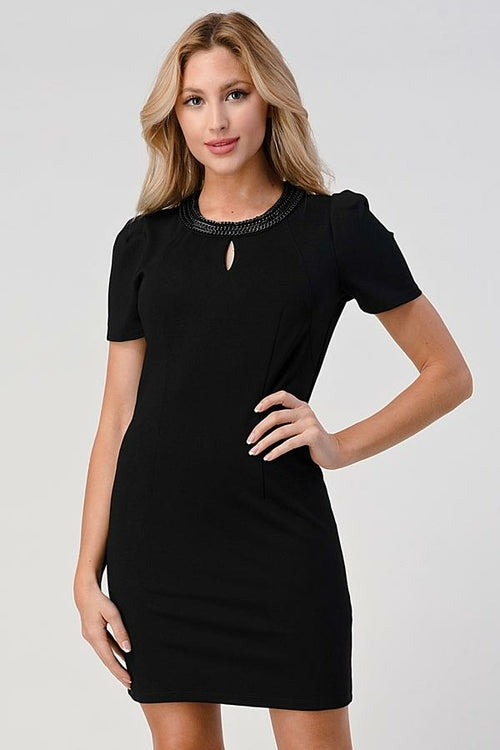 Puff Sleeve Chain Neck Detail Ponti DressPuff Sleeve Chain Neck Detail Ponti DressModel Height is 5'-8"Model Size is 33-25-35Model is wearing size Small Women's ClothingEXPRESS WOMEN'S FASHIONIndigo ArrowwoodPuff Sleeve Chain Neck Detail Ponti Dress