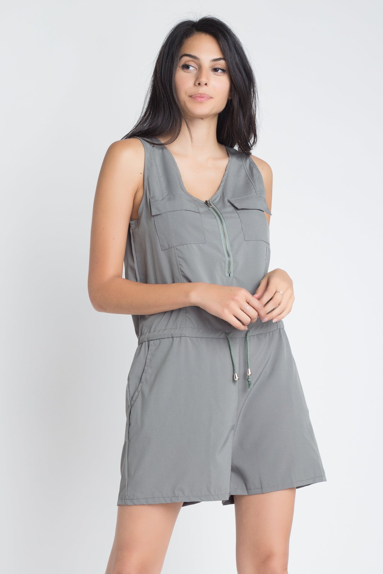 Women's Zip Front Sleeveless Romper Zip Front Sleeveless Rompers

Model is wearing a size Small/Medium
Hand Wash Cold
Imported
Style #: EA834516
Jumpsuits & RompersEXPRESS WOMEN'S FASHIONIvory FelixZip Front Sleeveless Romper