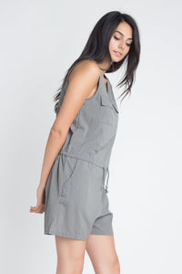 Thumbnail for Women's Zip Front Sleeveless Romper Zip Front Sleeveless Rompers

Model is wearing a size Small/Medium
Hand Wash Cold
Imported
Style #: EA834516
Jumpsuits & RompersEXPRESS WOMEN'S FASHIONIvory FelixZip Front Sleeveless Romper