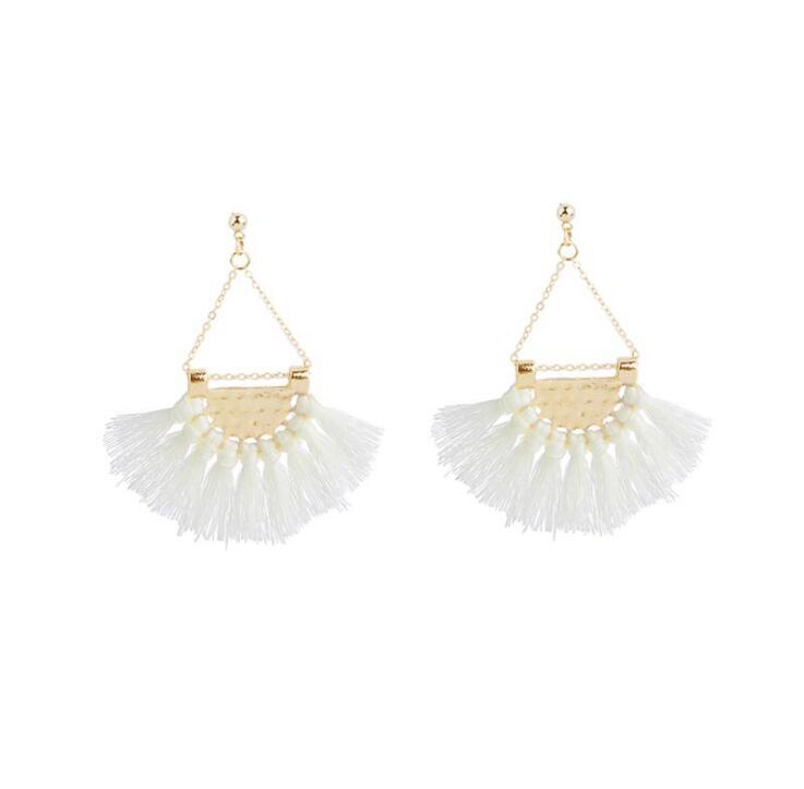 White Tassel EarringsTassel Earrings-White Earrings-White Tassel Earrings for Women-Drop and Dangle Earrings
Lush tassels sweep along the bottom a hammered-metal hoop that provides a staEaringsEXPRESS WOMEN'S FASHIONRaspberry HadesWhite Tassel Earrings