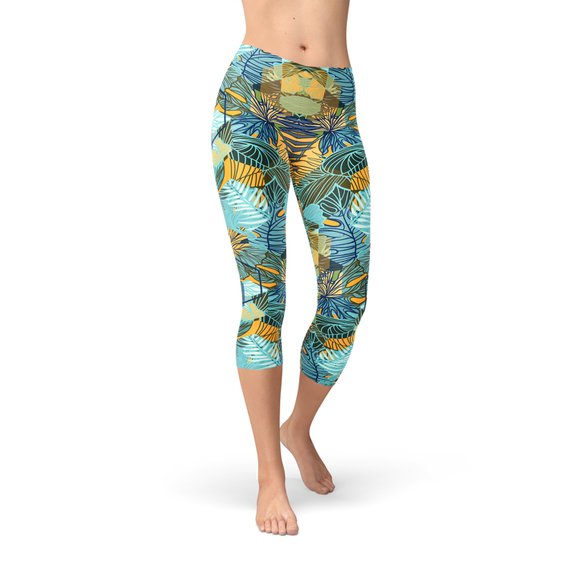 Womens Hexagon Floral LeggingsThese premium women's capri leggings offers the perfect combination of performance and comfort.✅ PRECISION CUT, SEWN, and PRINTED in USA/Mexico. We strive for qualitLeggingsEXPRESS WOMEN'S FASHIONMaroon SootyWomens Hexagon Floral Leggings